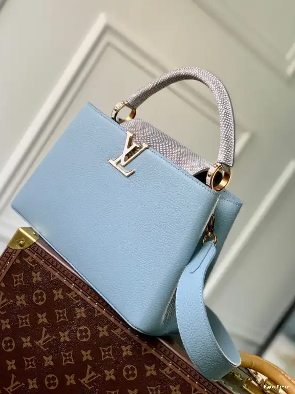 MM LOUIS VUITTON CAPUCINES 0623